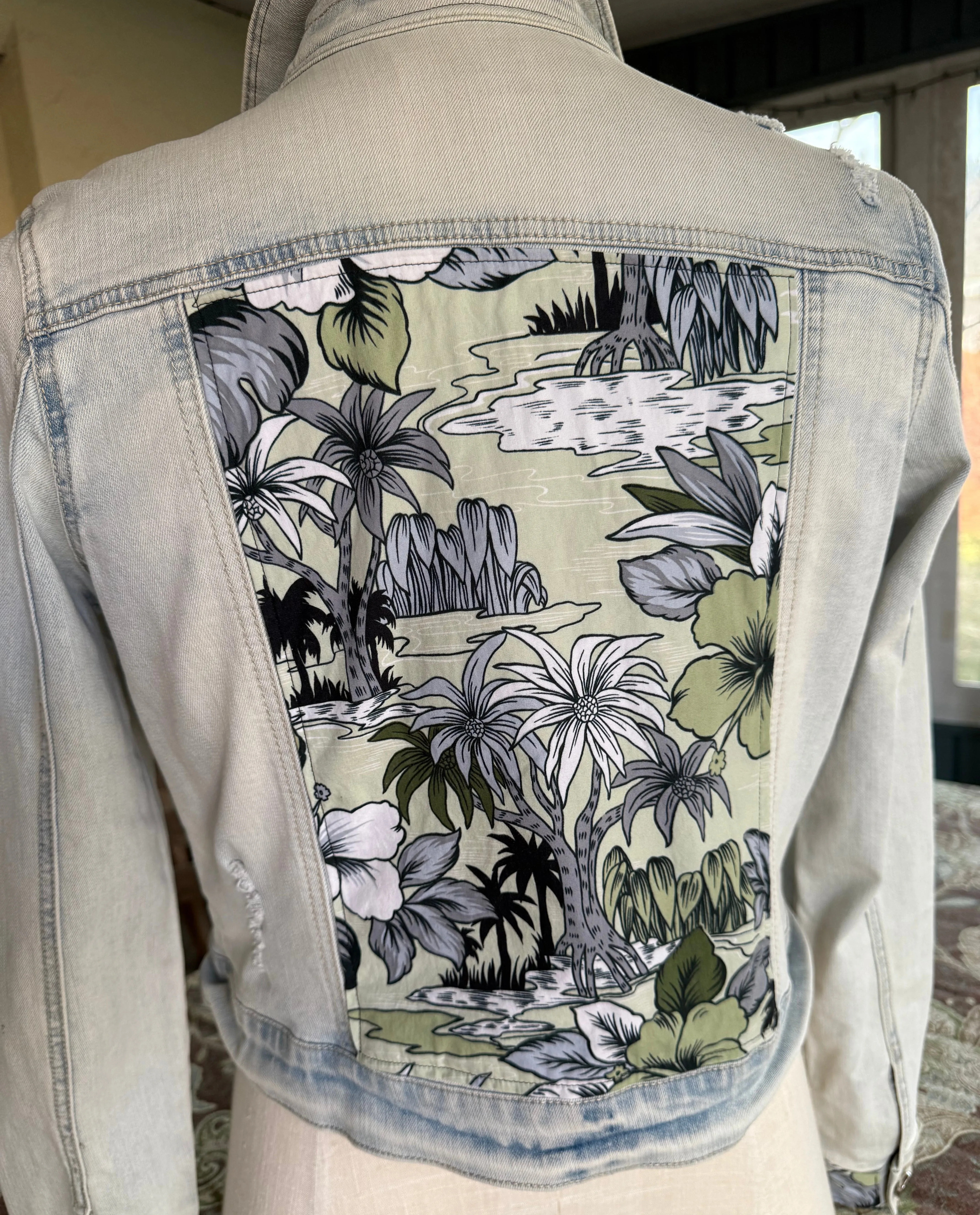 022 Denim Jacket (L)