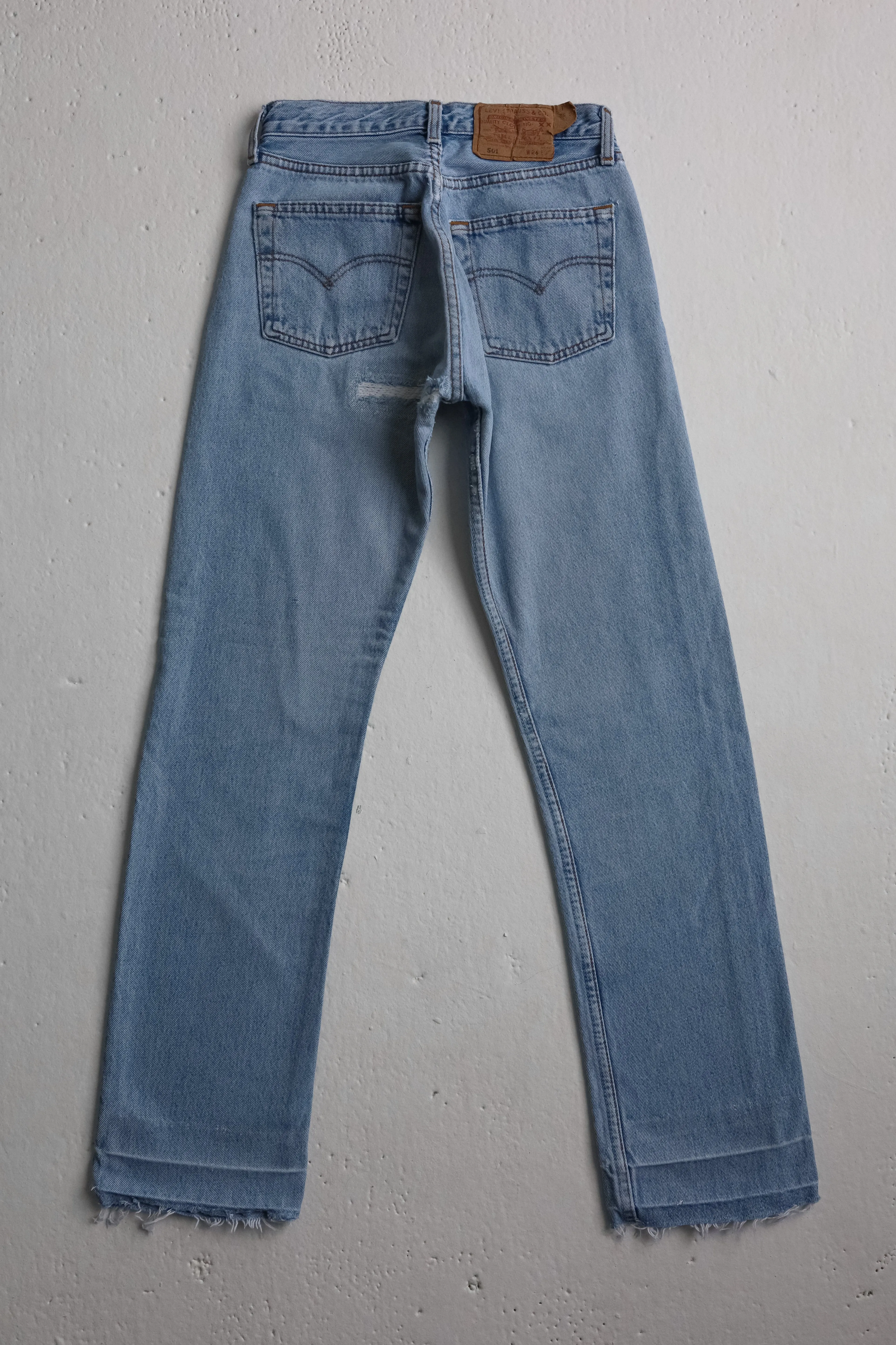 501 VINTAGE LEVI'S | SIZE 23