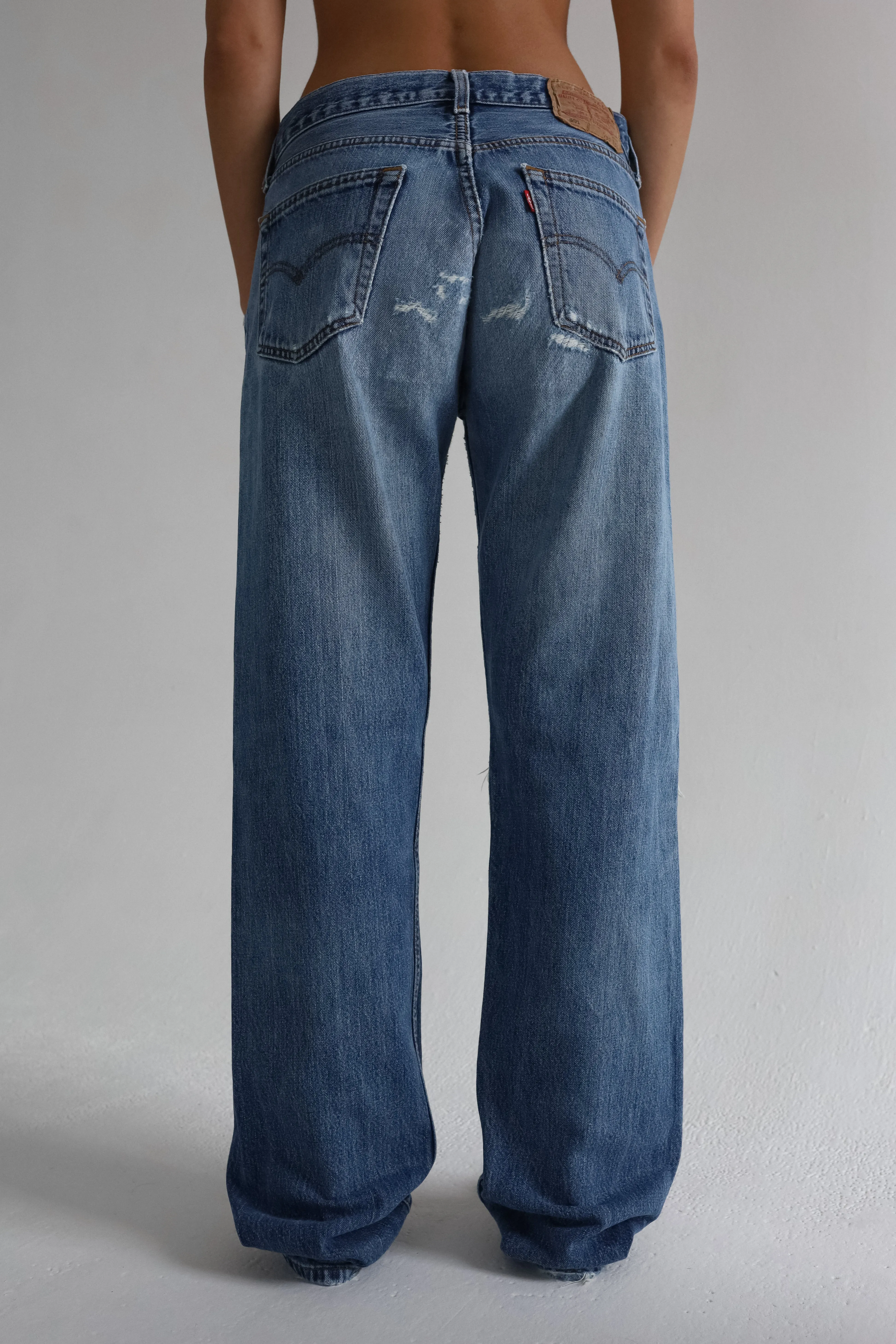 501 VINTAGE LEVI'S | SIZE 28