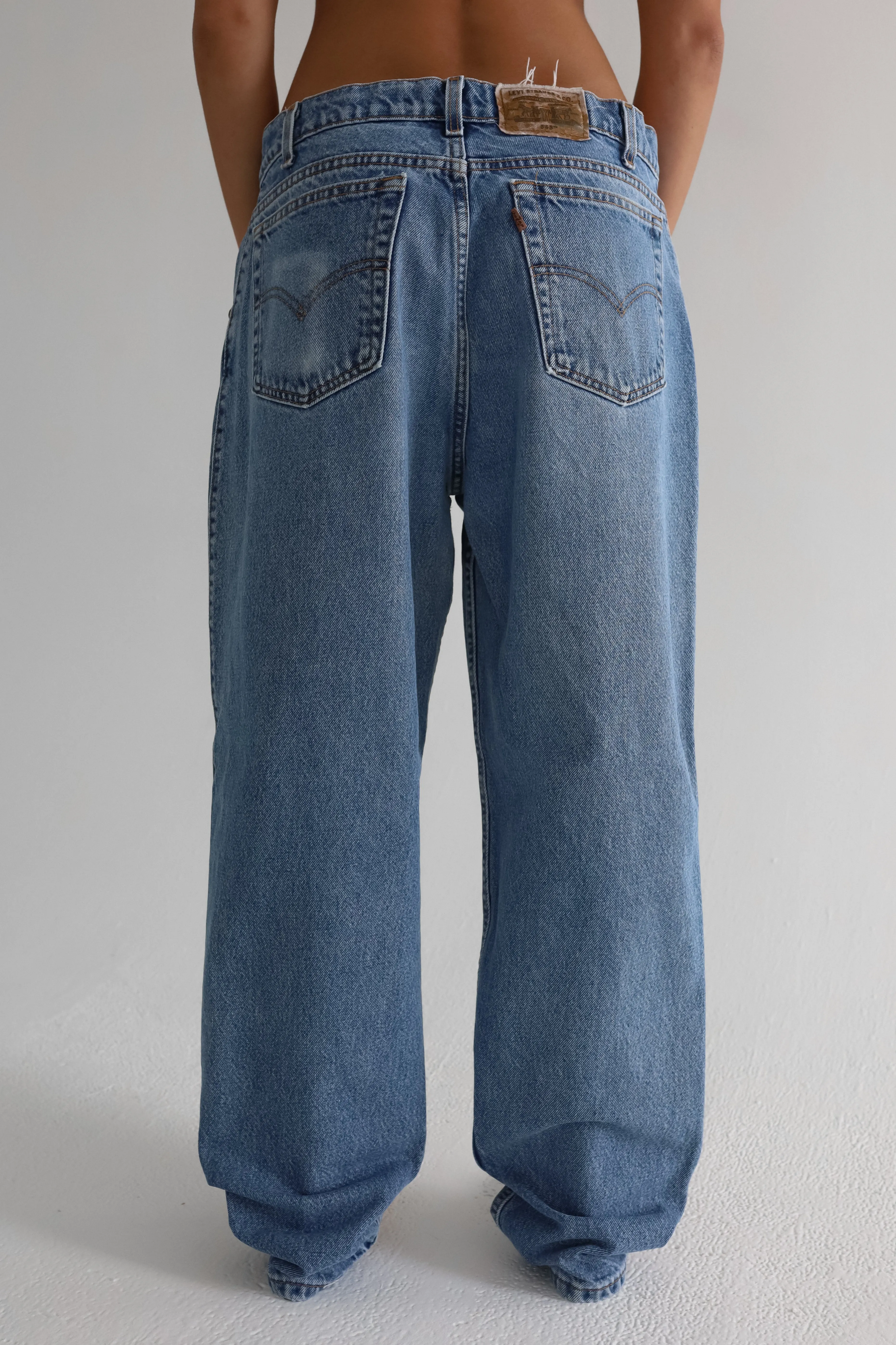 545 VINTAGE LEVI'S | SIZE 32