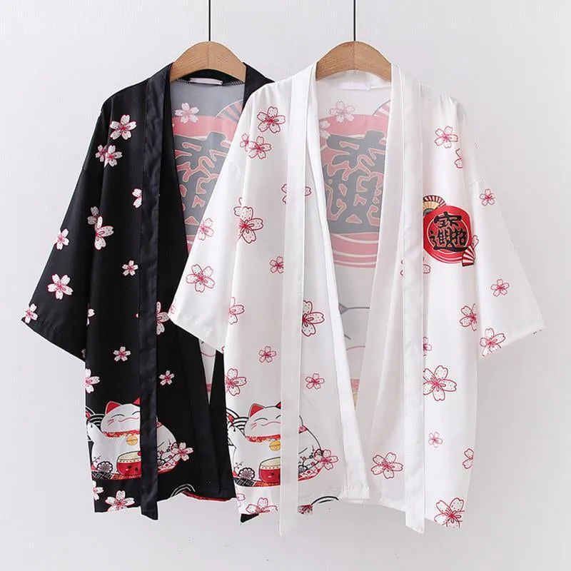 BLACK WHITE SAKURA FORTUNE CAT CARDIGAN UB2639