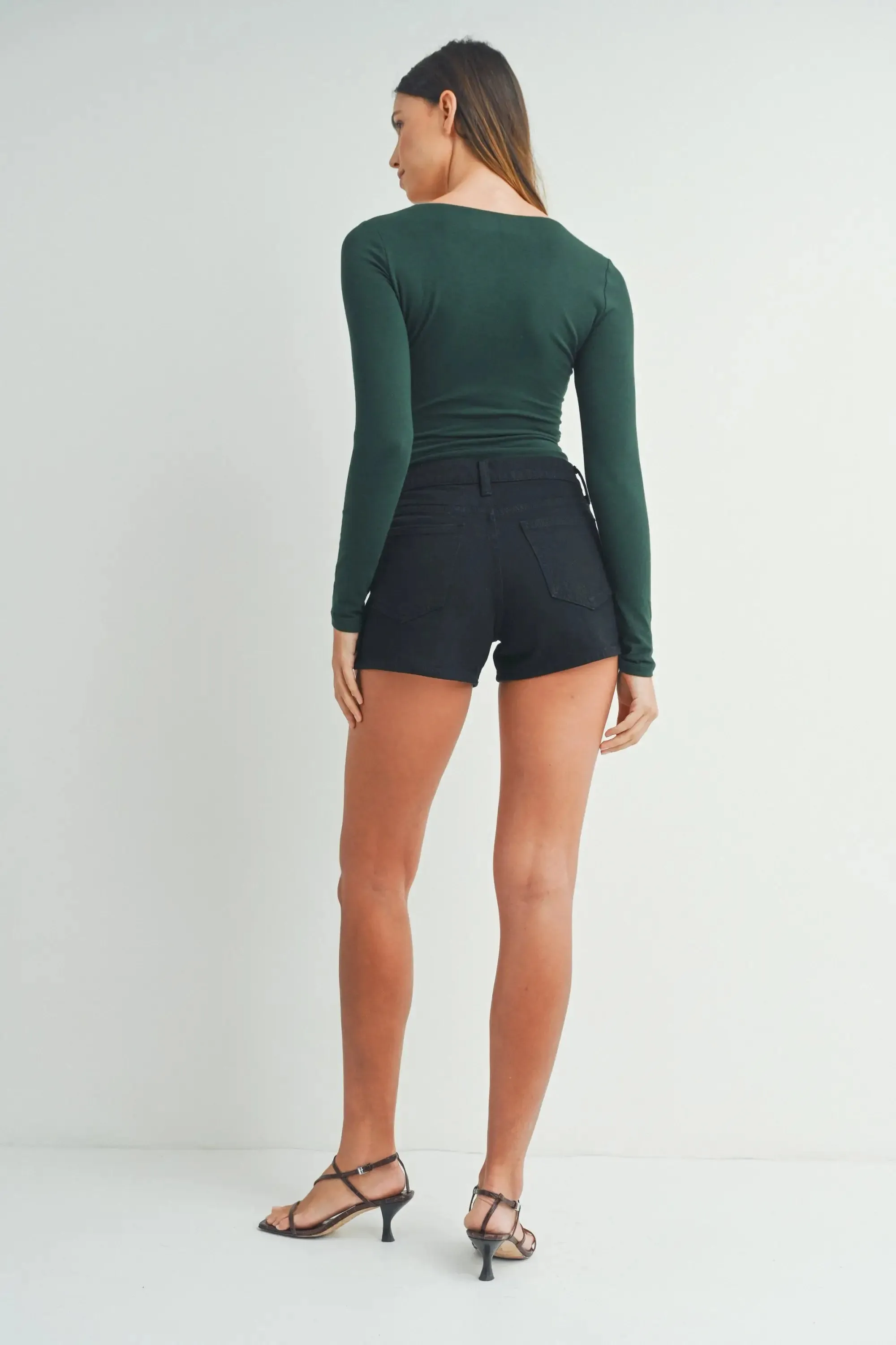 CLASSIC CLEAN STRETCH SHORT