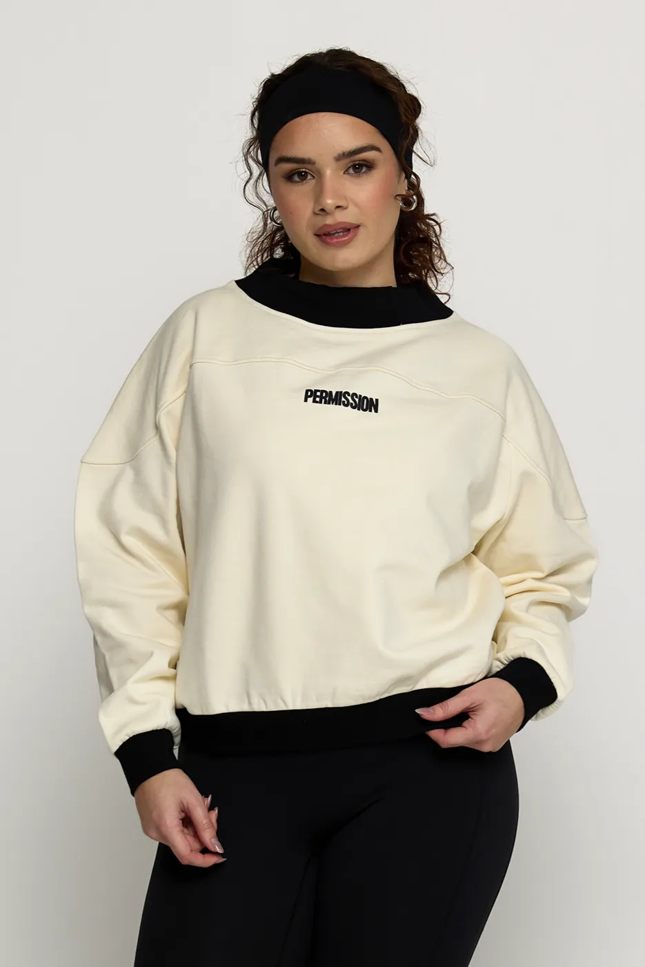 Contrast Mockneck