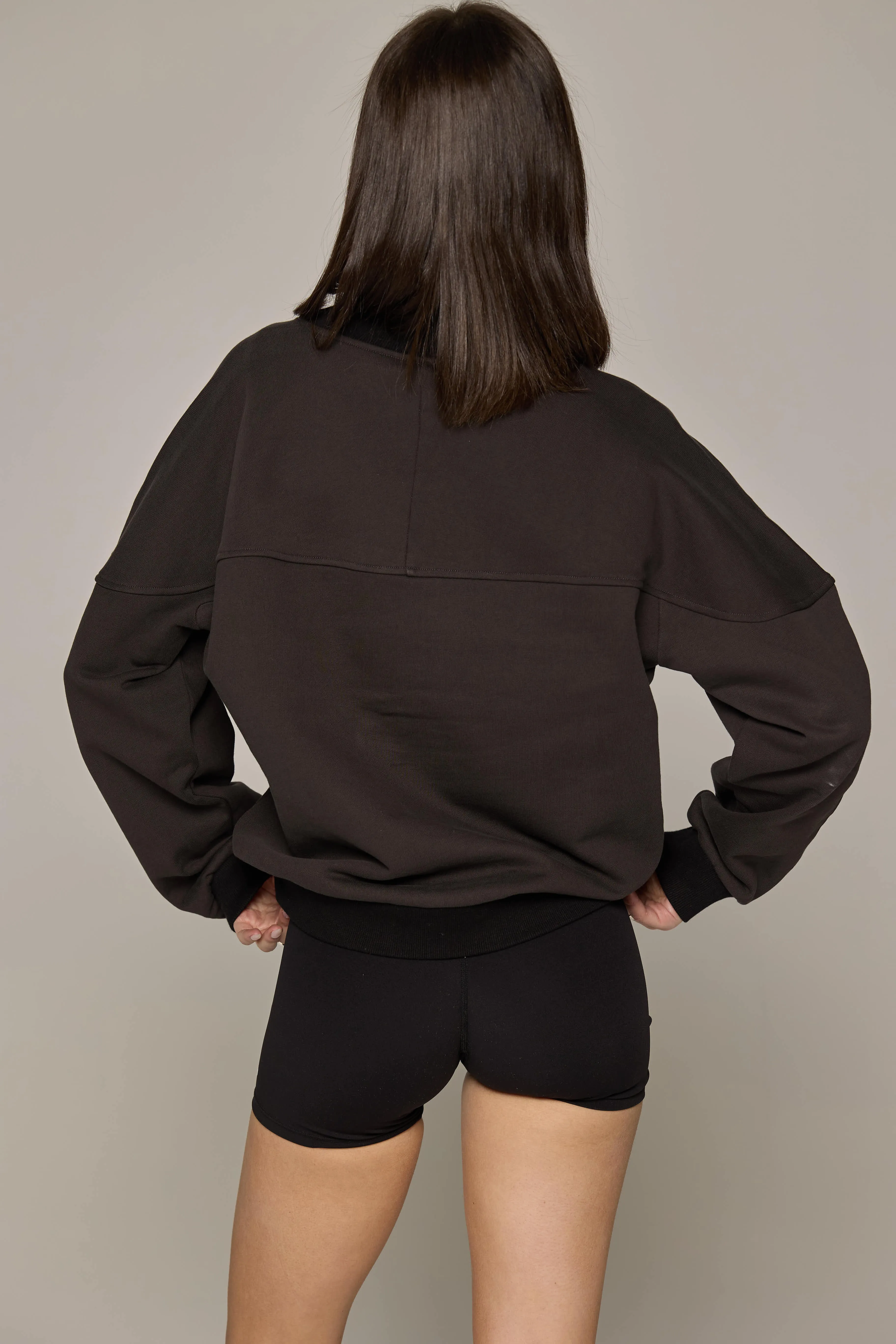 Contrast Mockneck