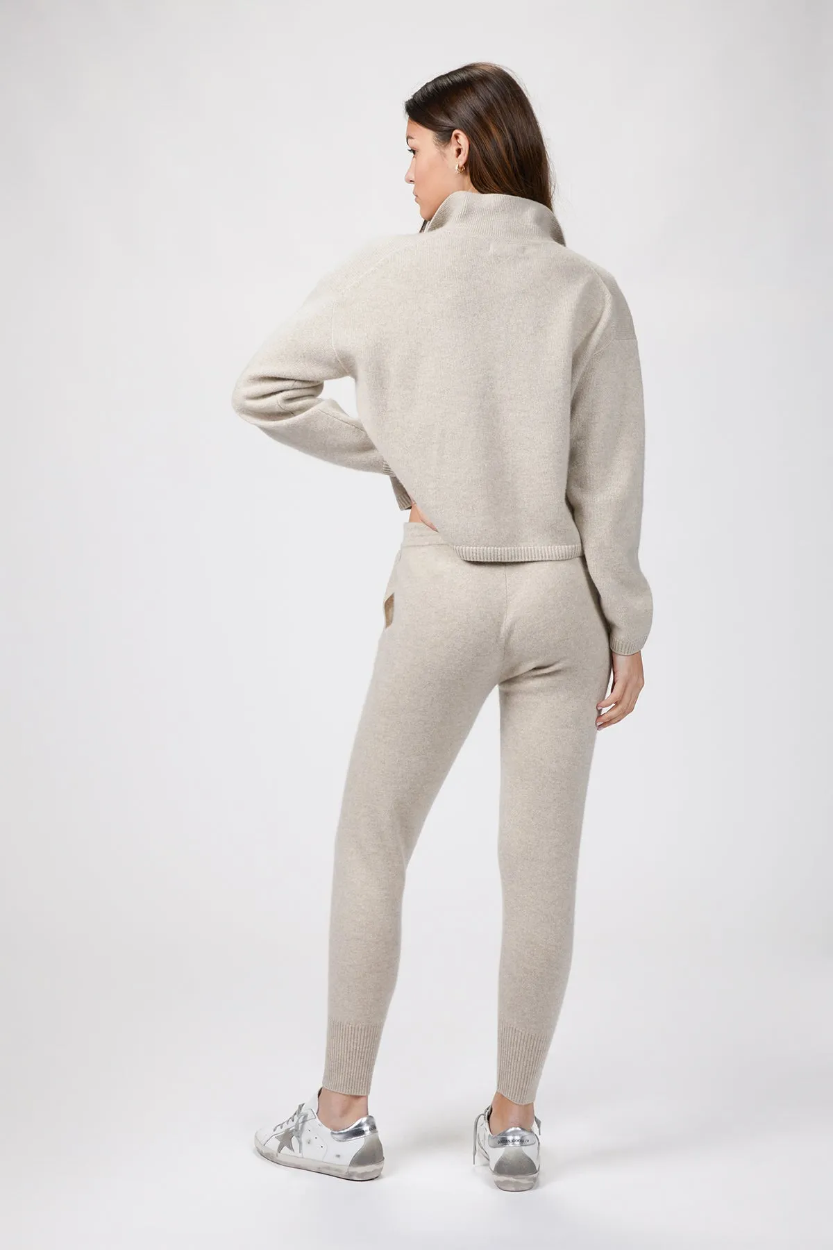 CROPPED V-NECK CASHMERE POLO SWEATER