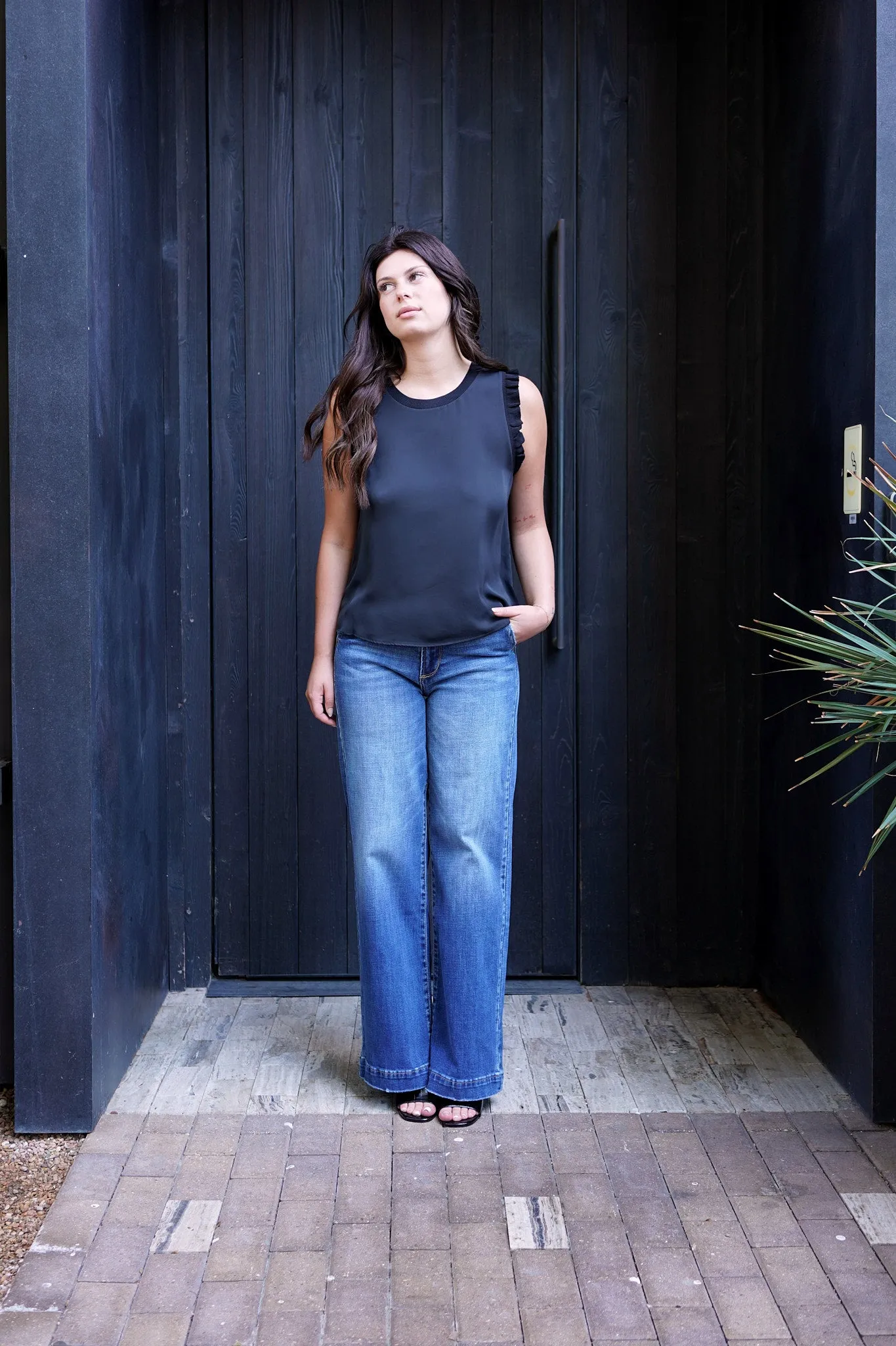 Current Air Classic Black Sleeveless Blouse