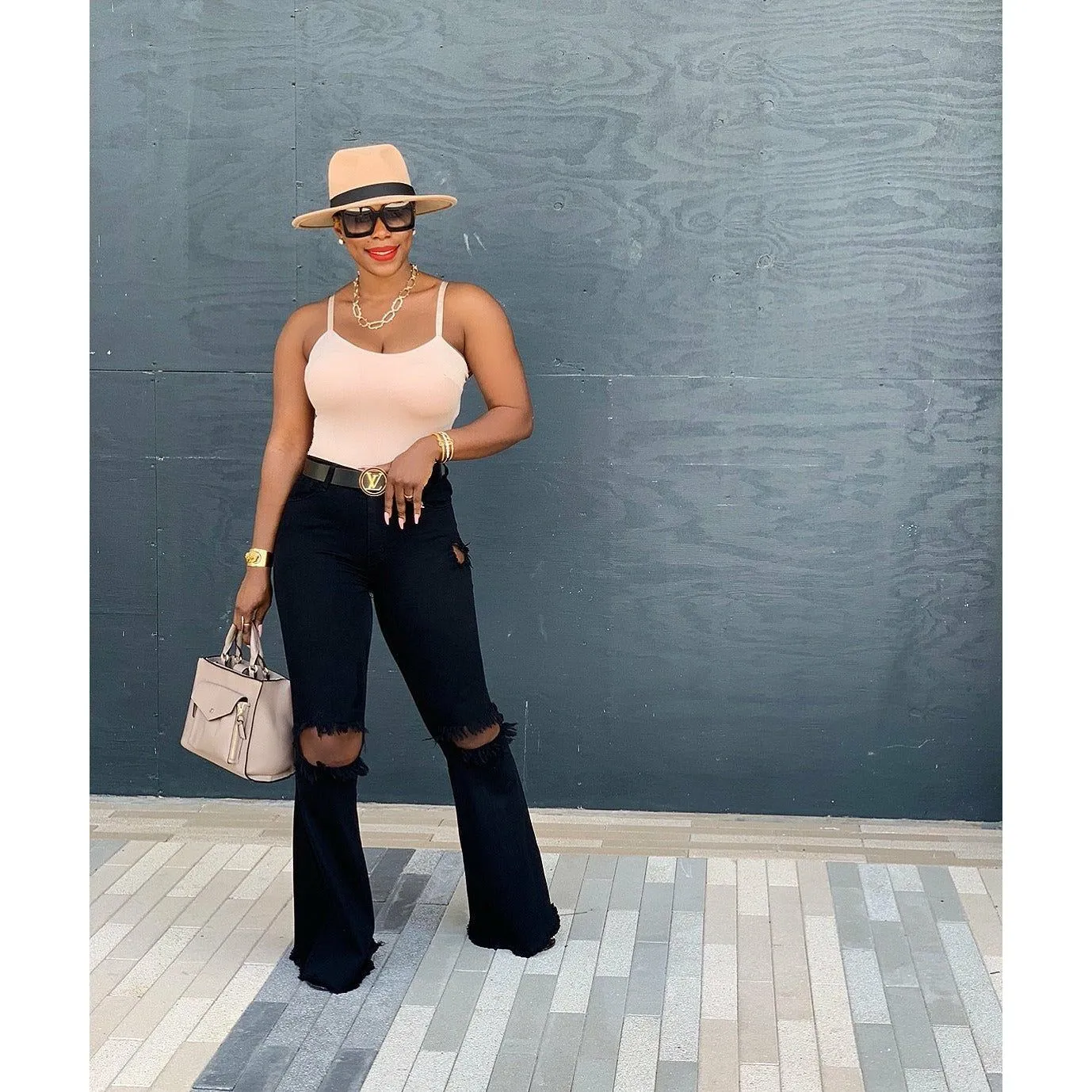 DISTRESSED BELL BOTTOM JEANS (BLACK)