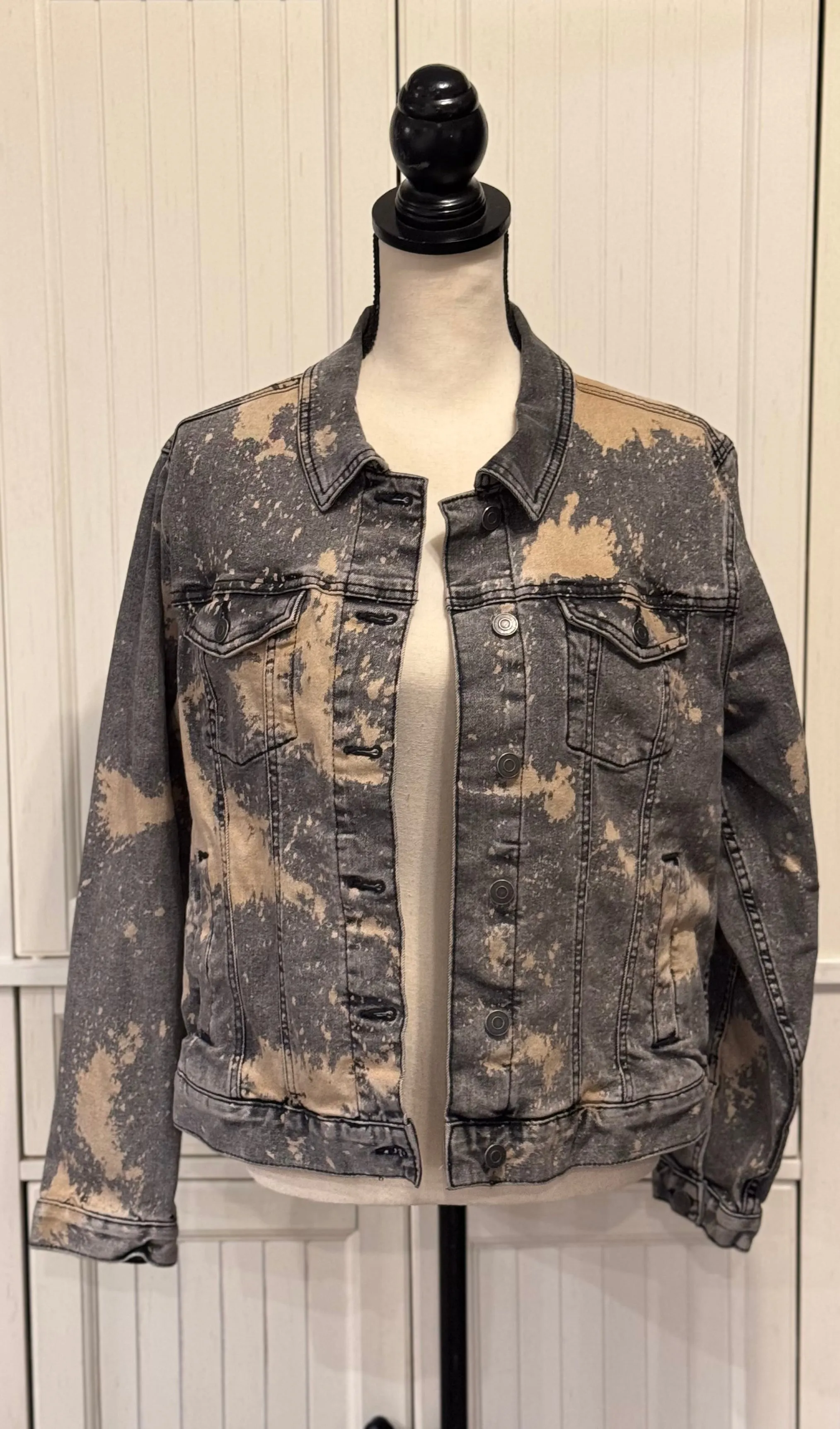 Fannie Distressed Denim Jacket ~ Women’s Size XL (16-18)