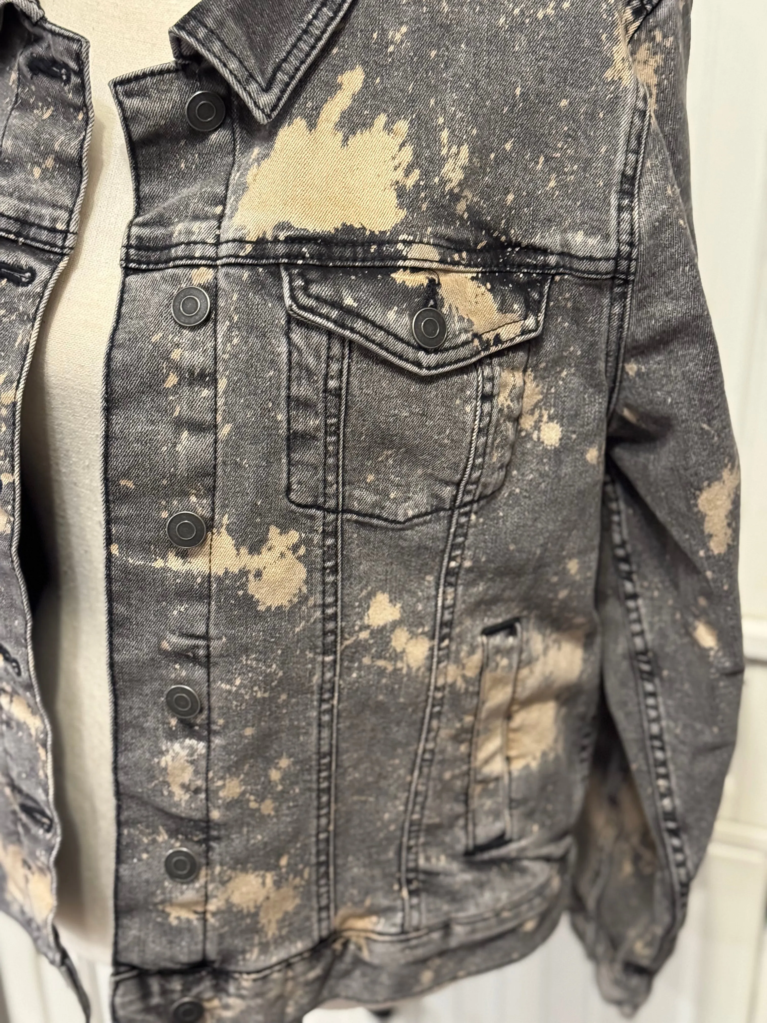 Fannie Distressed Denim Jacket ~ Women’s Size XL (16-18)