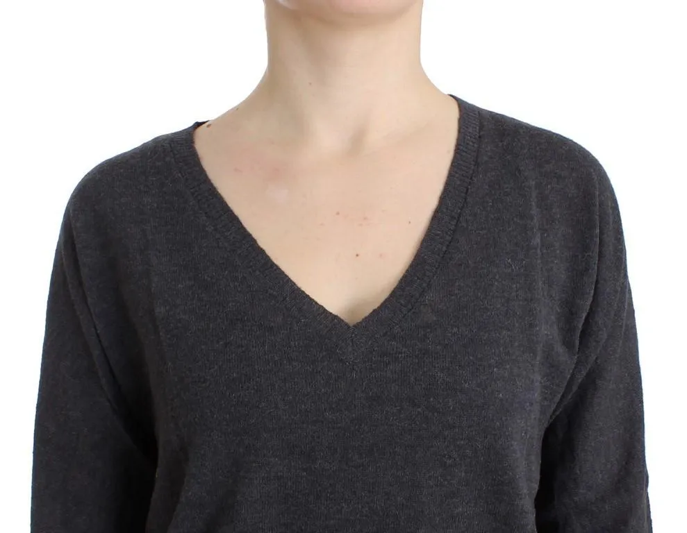 Gray short sleeved sweater