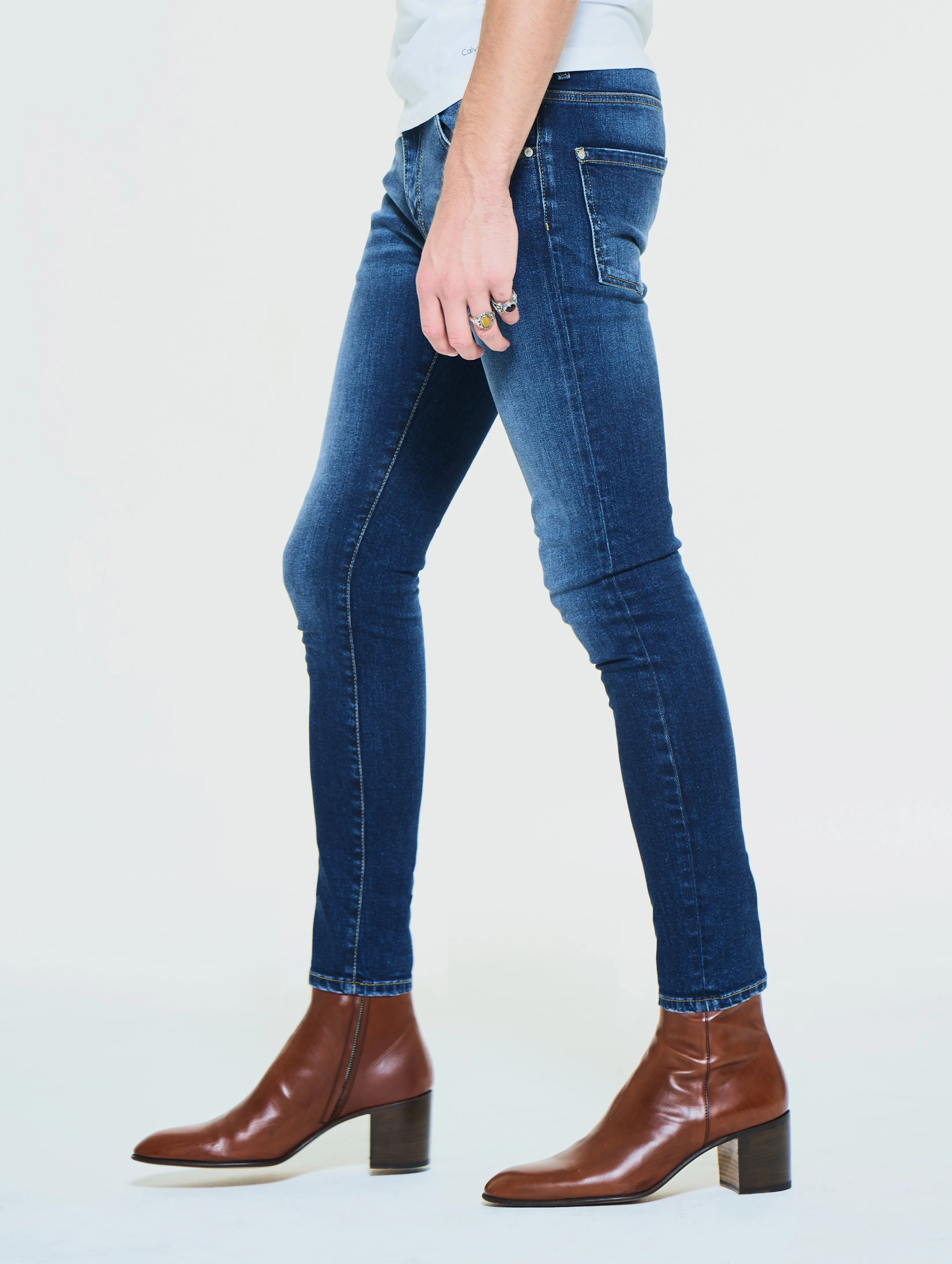 JOHNNY SKINNY JEANS IN CLASSIC INDIGO - Man