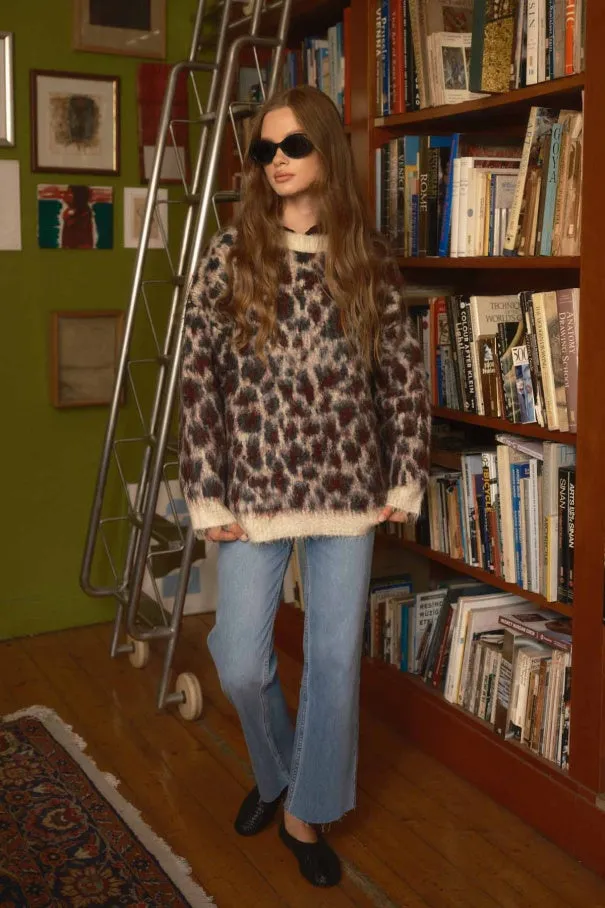 Leopard Print Emerald Green Sweater – Crew Neck, Drop Shoulder, Fuzzy Texture, Relaxed Fit Knit