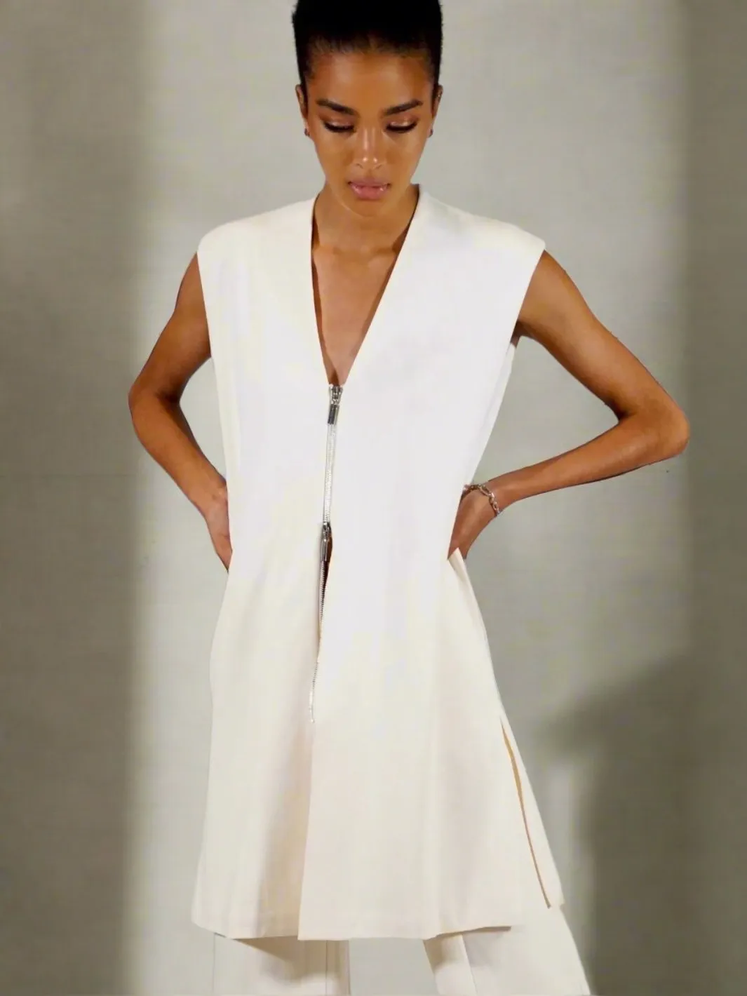 Long Ponte Vest with 2-Way Zip - The Thames
