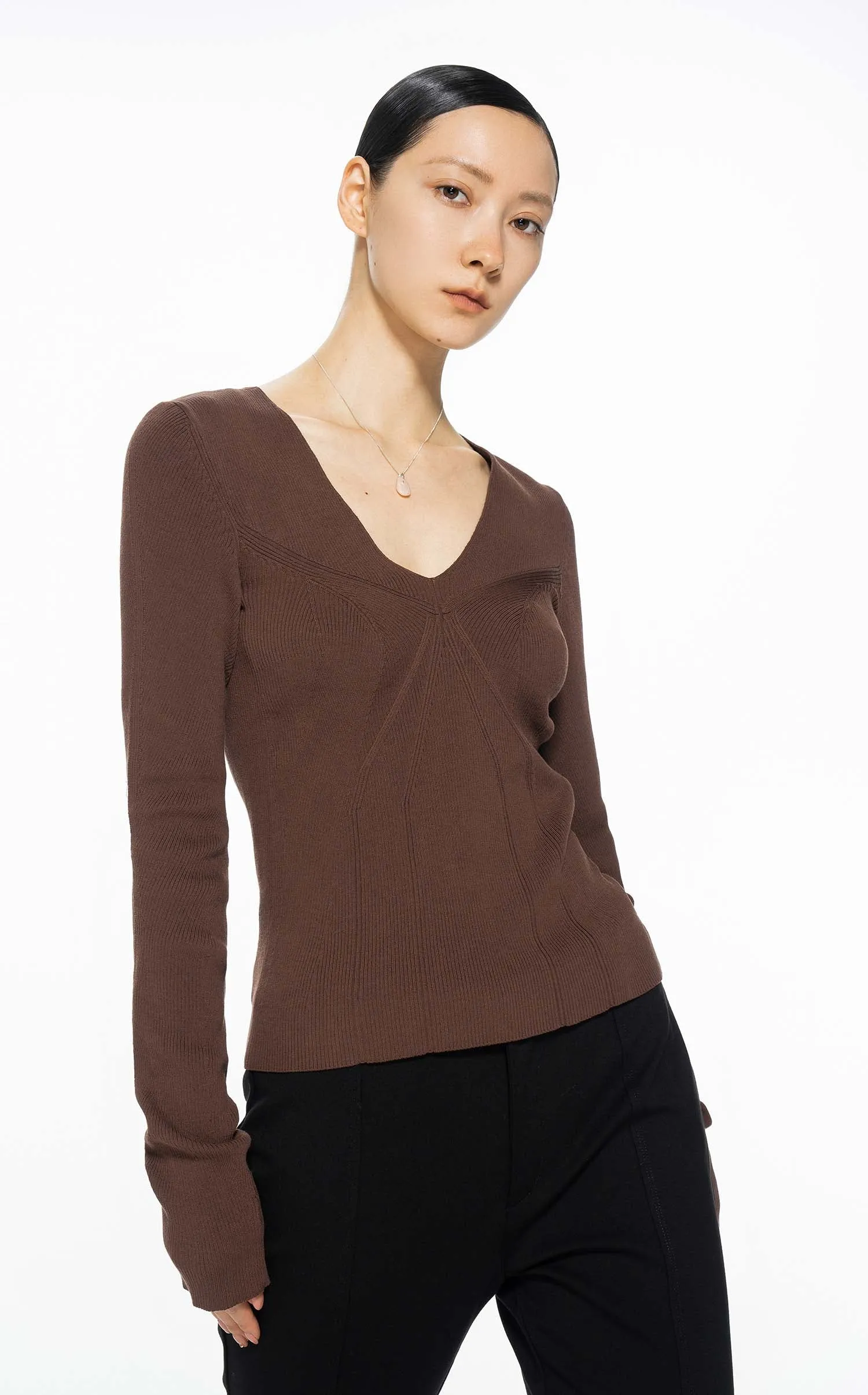 Sweaters / JNBY Slim Fit Long Sleeve V-Neck Pullover