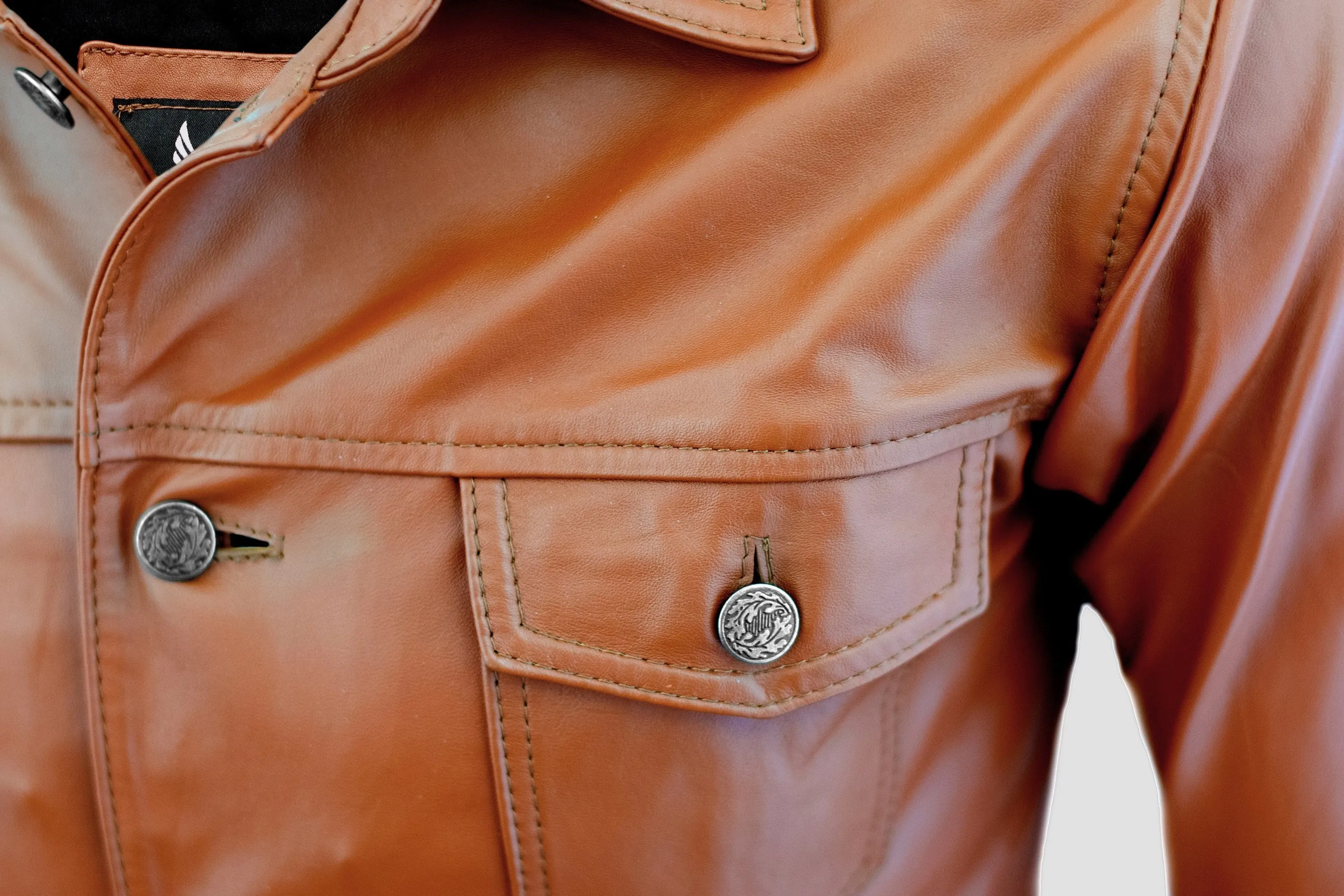THE TRUCKER JACKET
