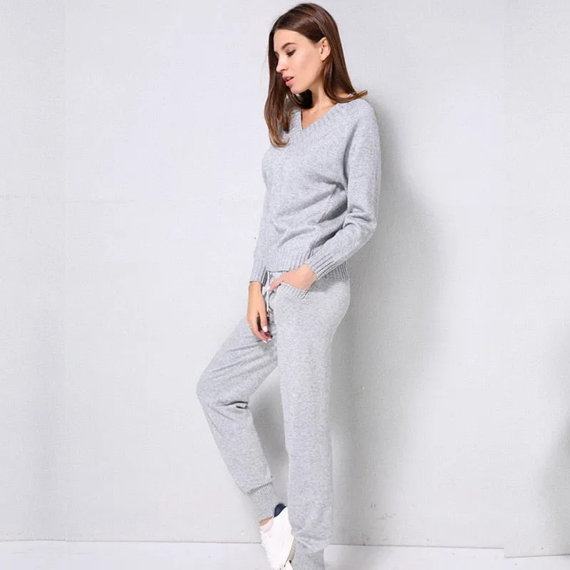 Women sweater suit and setsCasual Knitted Sweaters Pants 2PCS Track Suits Woman Casual Knitted Trousers Jumper Tops Clothing Set