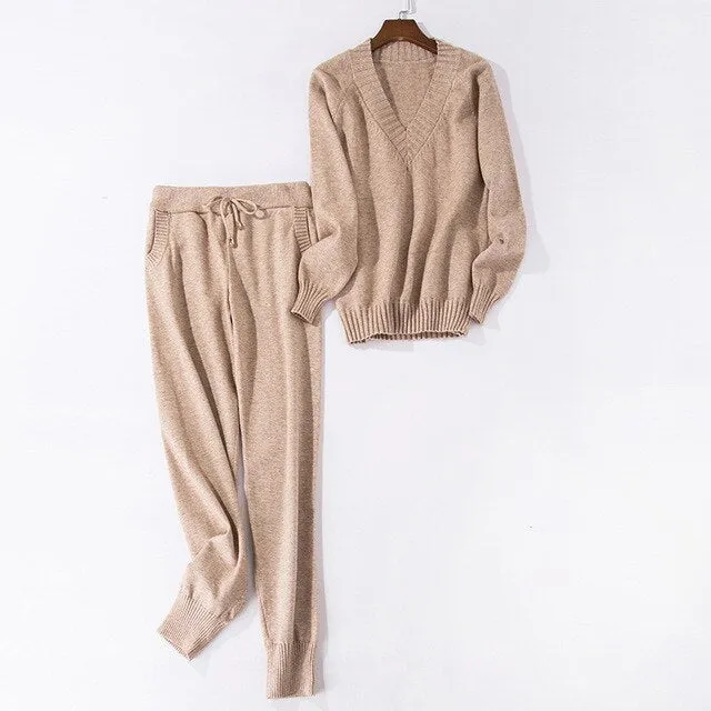 Women sweater suit and setsCasual Knitted Sweaters Pants 2PCS Track Suits Woman Casual Knitted Trousers Jumper Tops Clothing Set