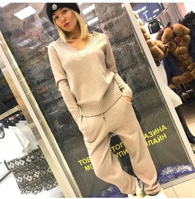 Women sweater suit and setsCasual Knitted Sweaters Pants 2PCS Track Suits Woman Casual Knitted Trousers Jumper Tops Clothing Set